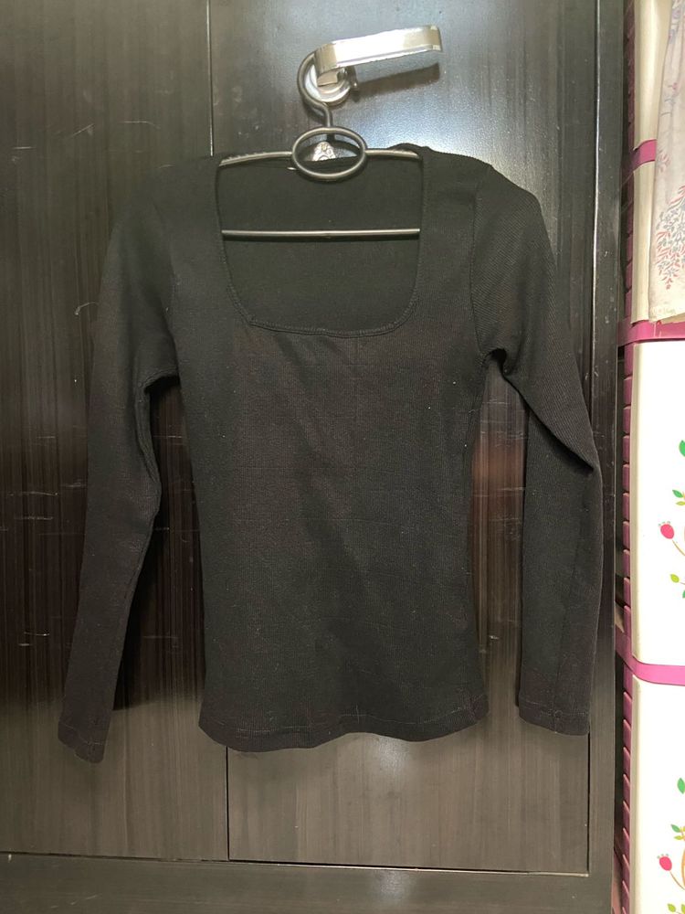 Black Long Sleeve Top