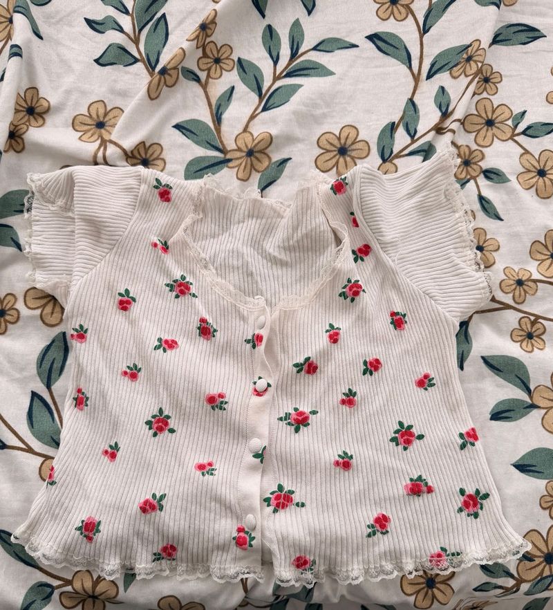 Cute white floral stretchable top