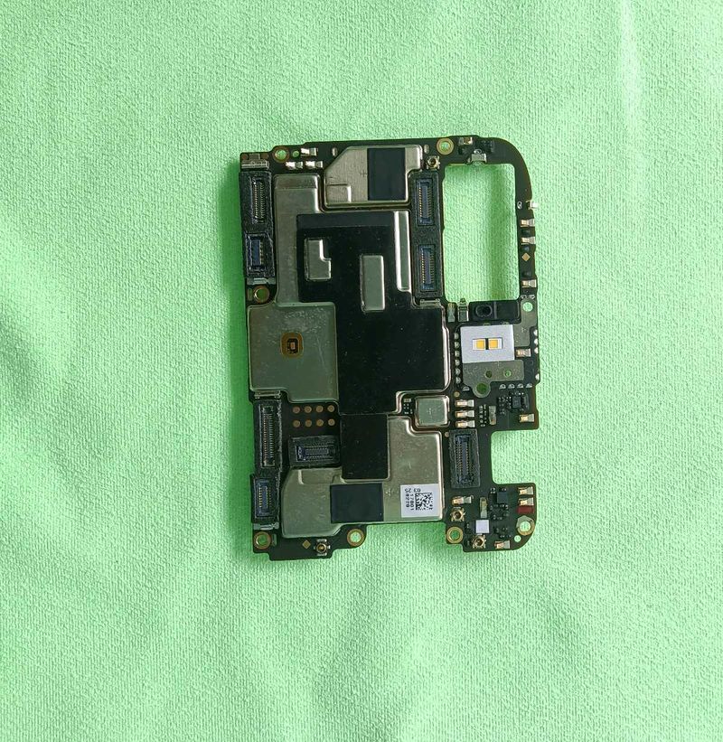 OnePlus 5T Motherboard