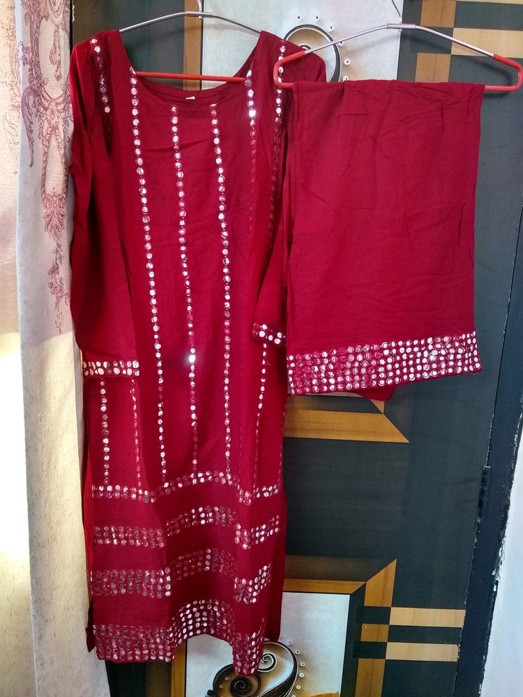 Beautiful Reyon Fabric Suit