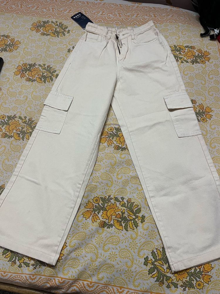 Cargo Jeans - Trendy &amp; Stylish brand new