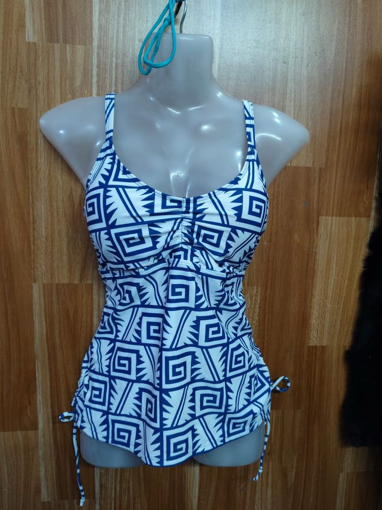 Beautifull Sports/gym/swiming Top