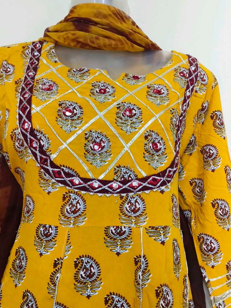 peplum with sharara