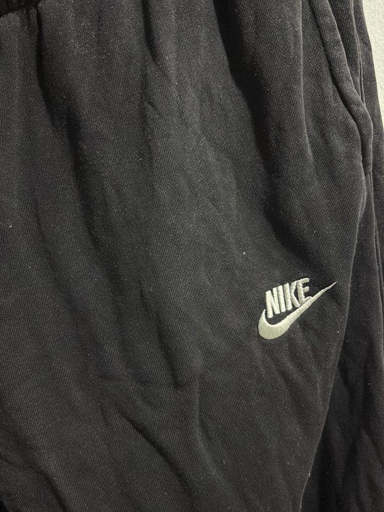 NIKE JOGGER