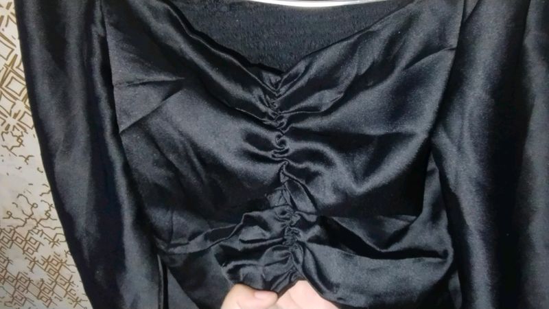Black Full Sleeve Top With Padding Inside