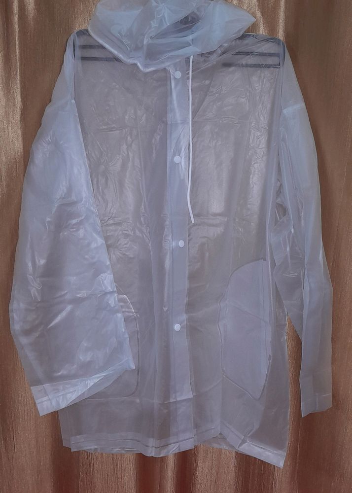 Brabd New Tira Raincoat Grab Fast😍
