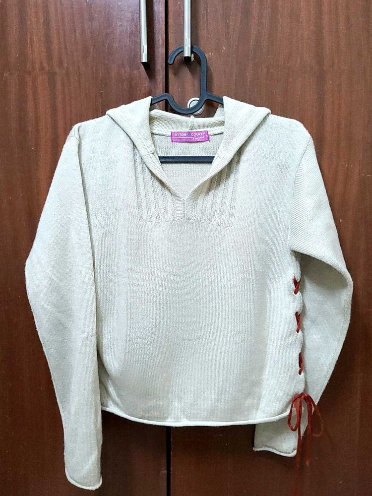 Comfy Woolen Crop Top With Hoodie