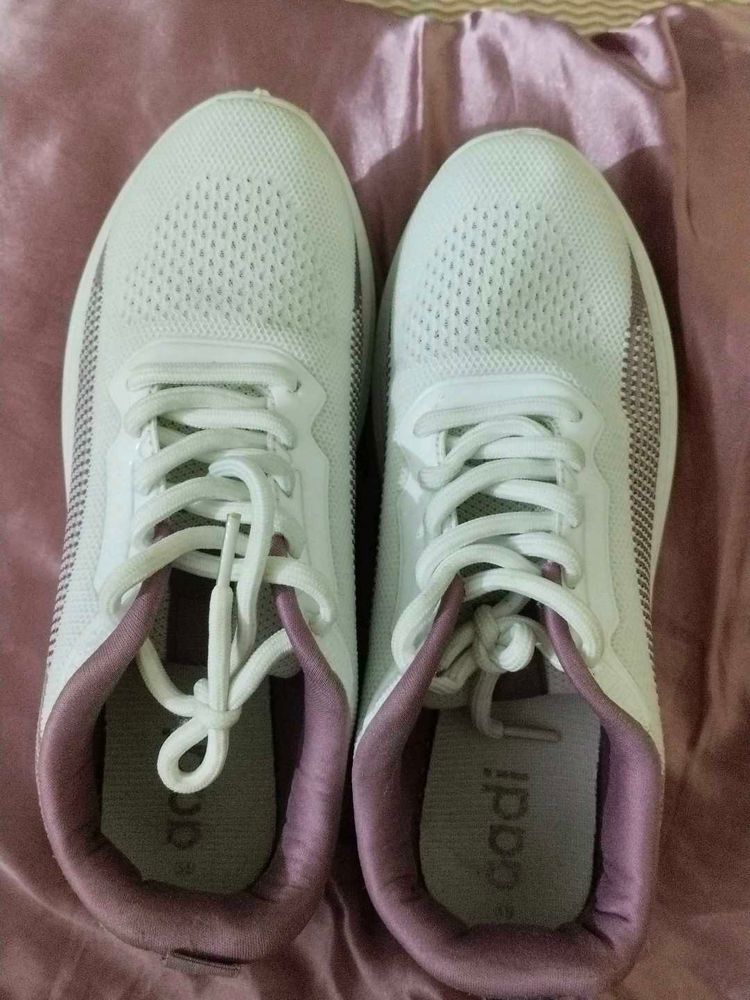 White Casual Sneakers