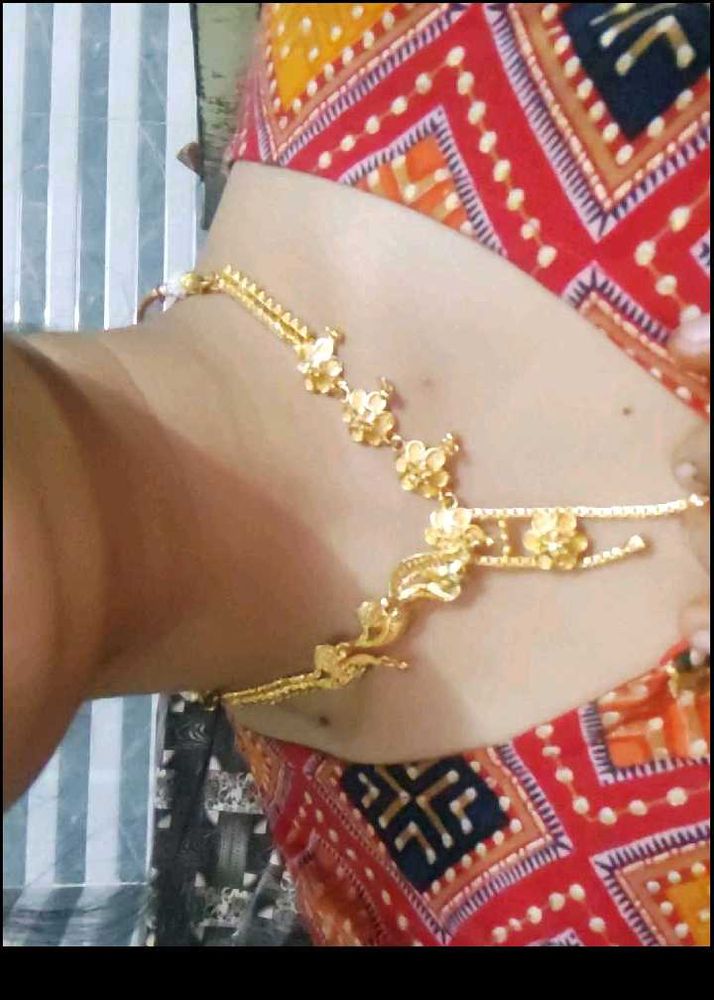 Earning Nd Necklace Set New Golden Colour