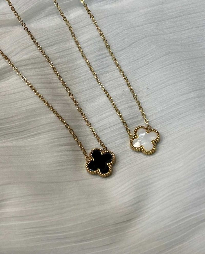 Clover Reversible Neck Chain