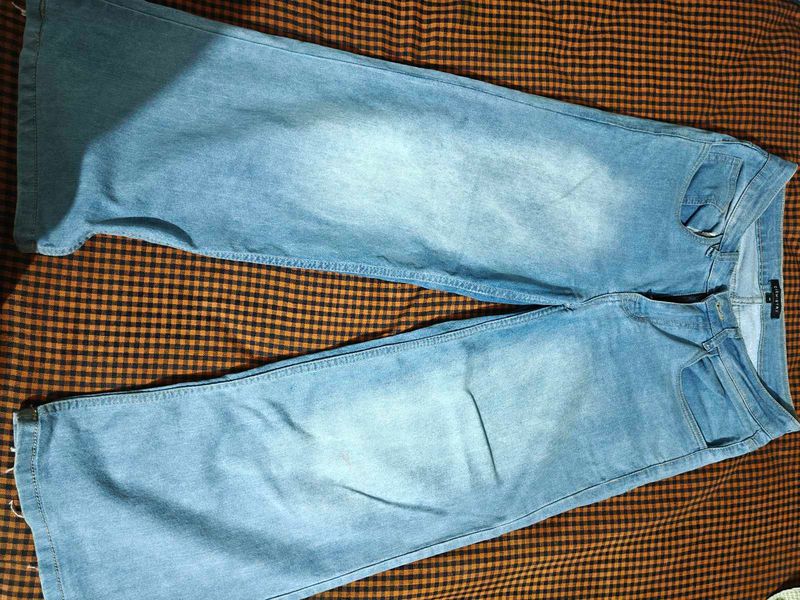 Wide Leg Light Wash Jeans