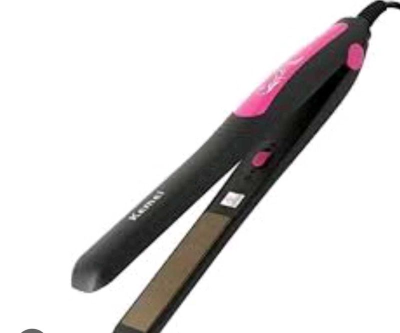 Kemei hair straightener