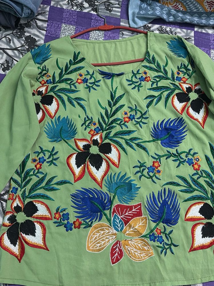 Embroidered Floral Tunic Top