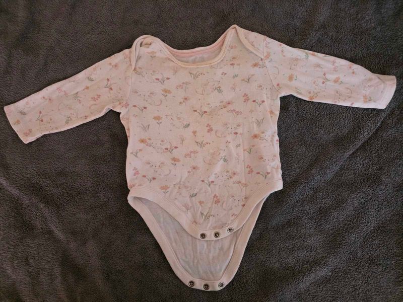 Off White Cute Onesie Baby Girl 6-9m