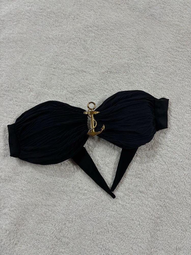 Black Elegant Bikini Top