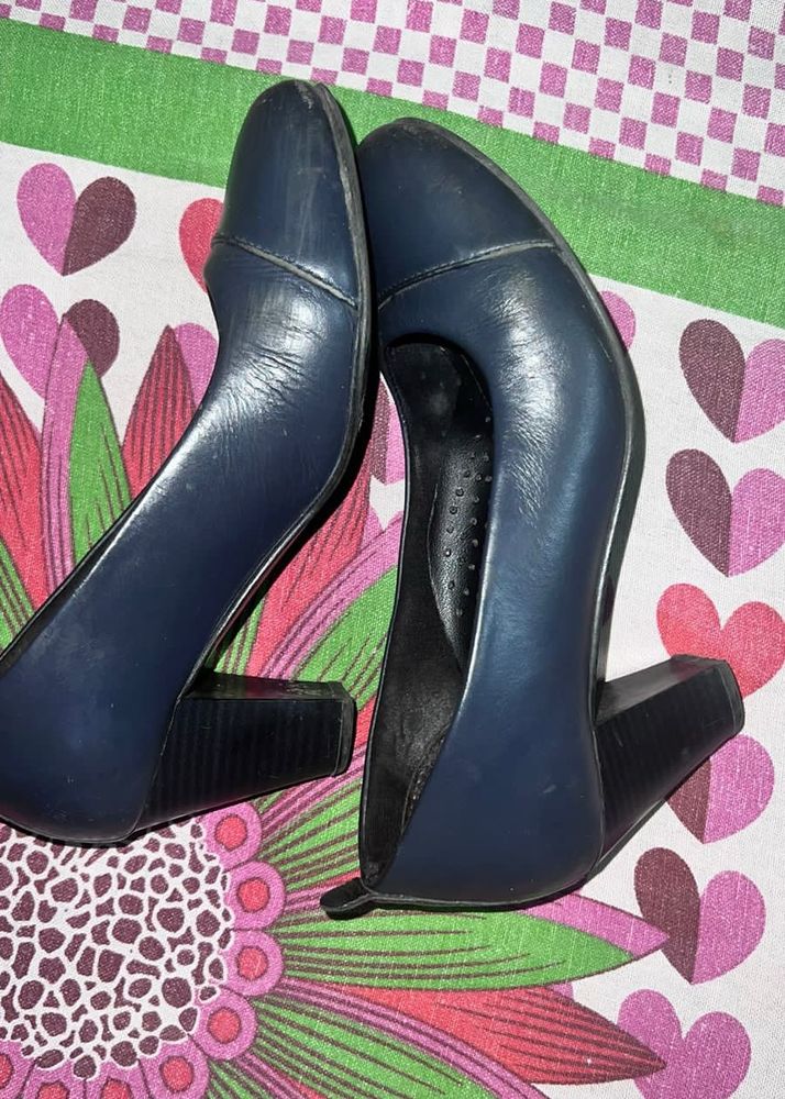 heals