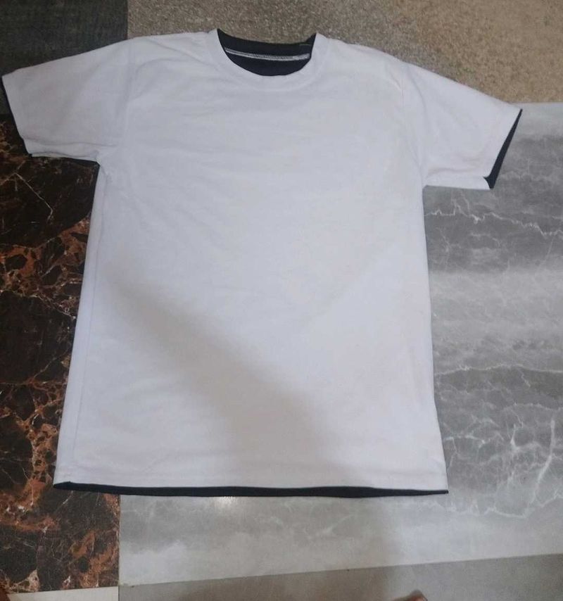 White tshirt