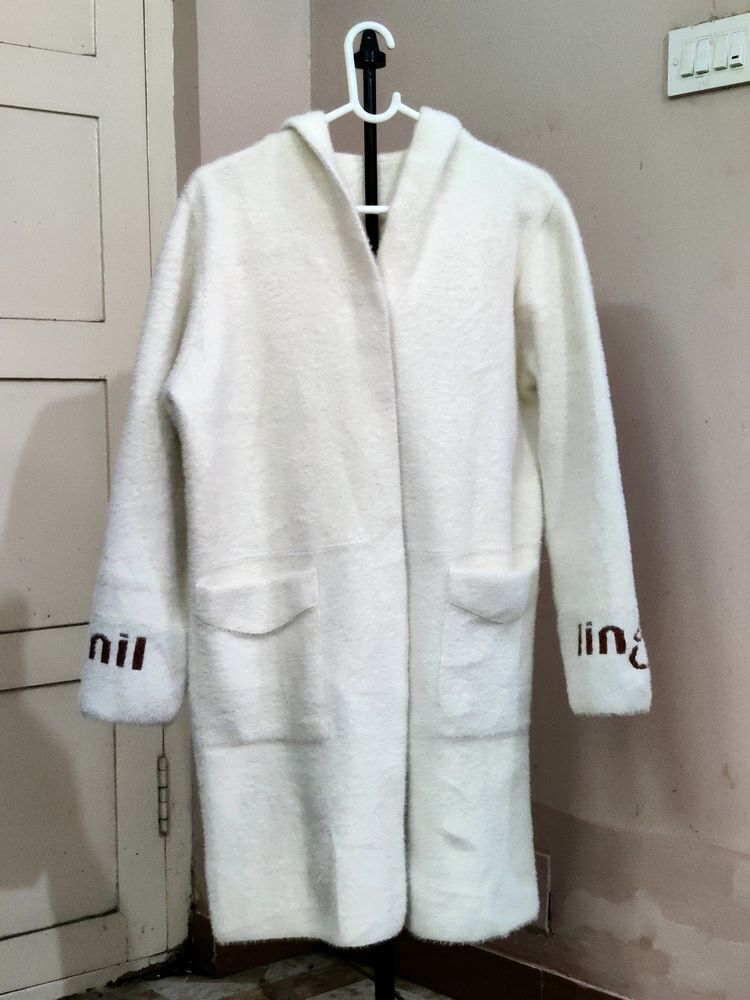 mens imported white fuzzy hooded jacket ( premium)