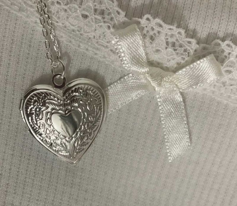 Big Size Openings Heart Necklace