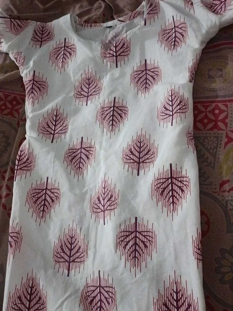 White &amp; Burgundy Leaf Print Kurti