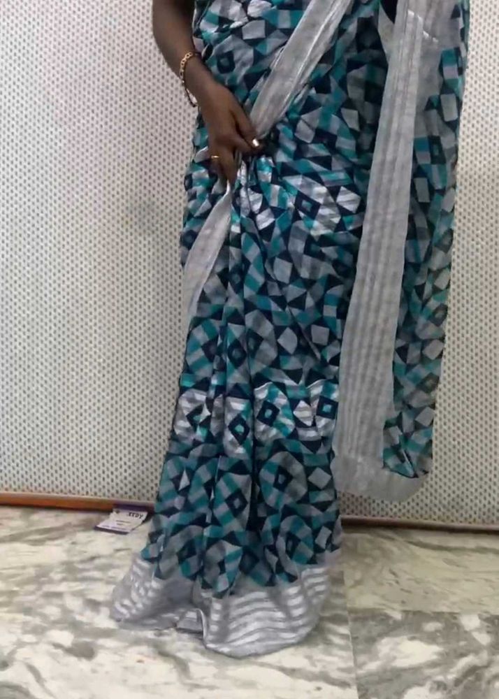 Elegant Printed Saree