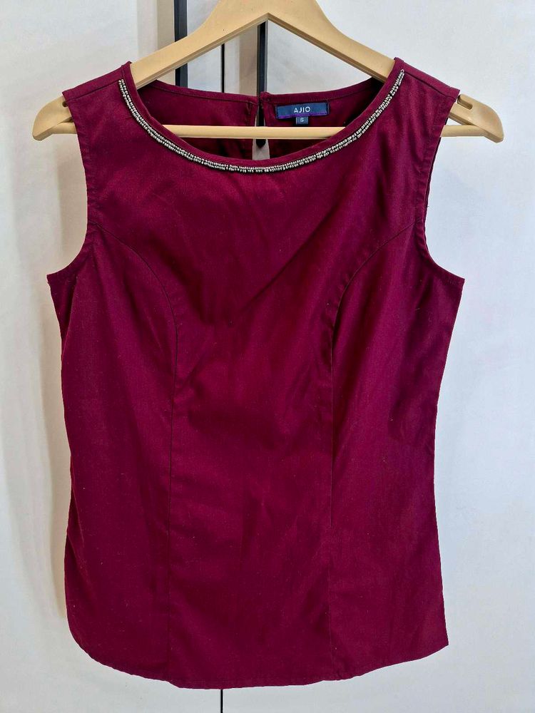Elegant Maroon Sleeveless Top