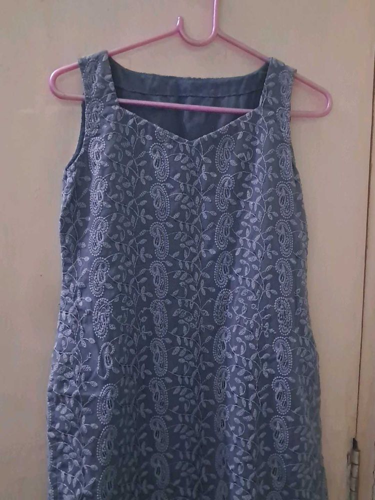 GREY SWEETHEART NECK CHINKANKARI KURTI🎀