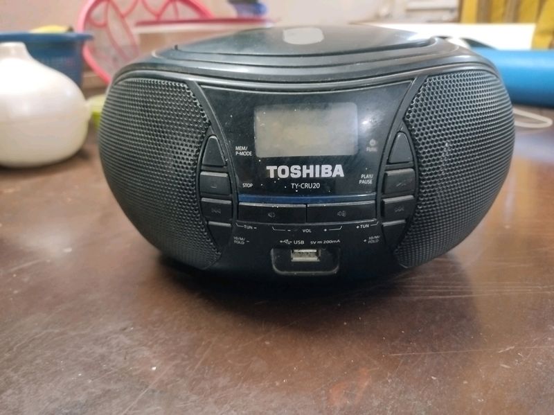 toshiba ty cru-20 multi player speaker