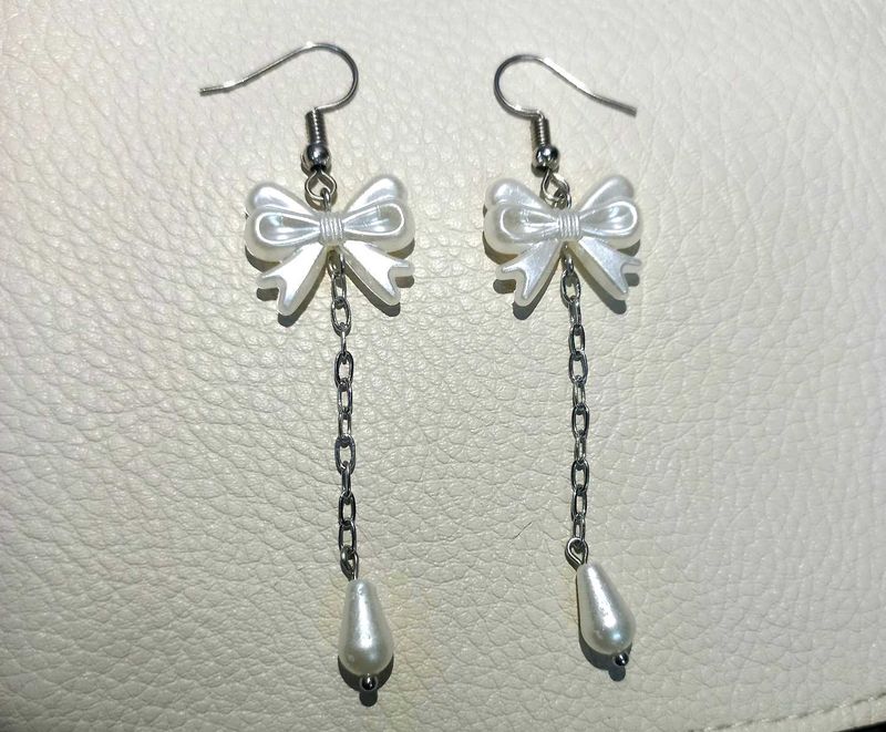 🤍 Handmade Cute &amp; Classy Pearl Bow Drop Earrings