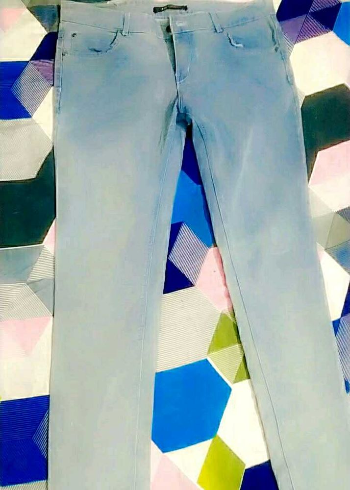 Light Wash Denim Jeans