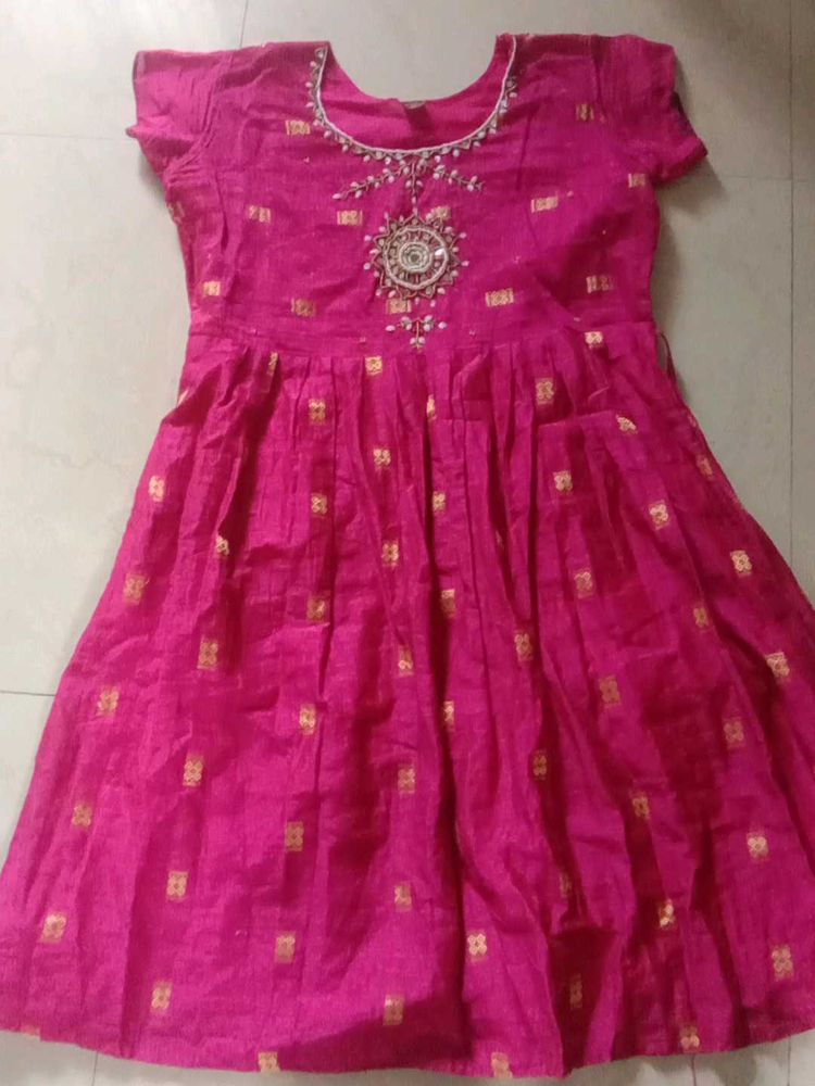 Pearl Embroidered Kurta