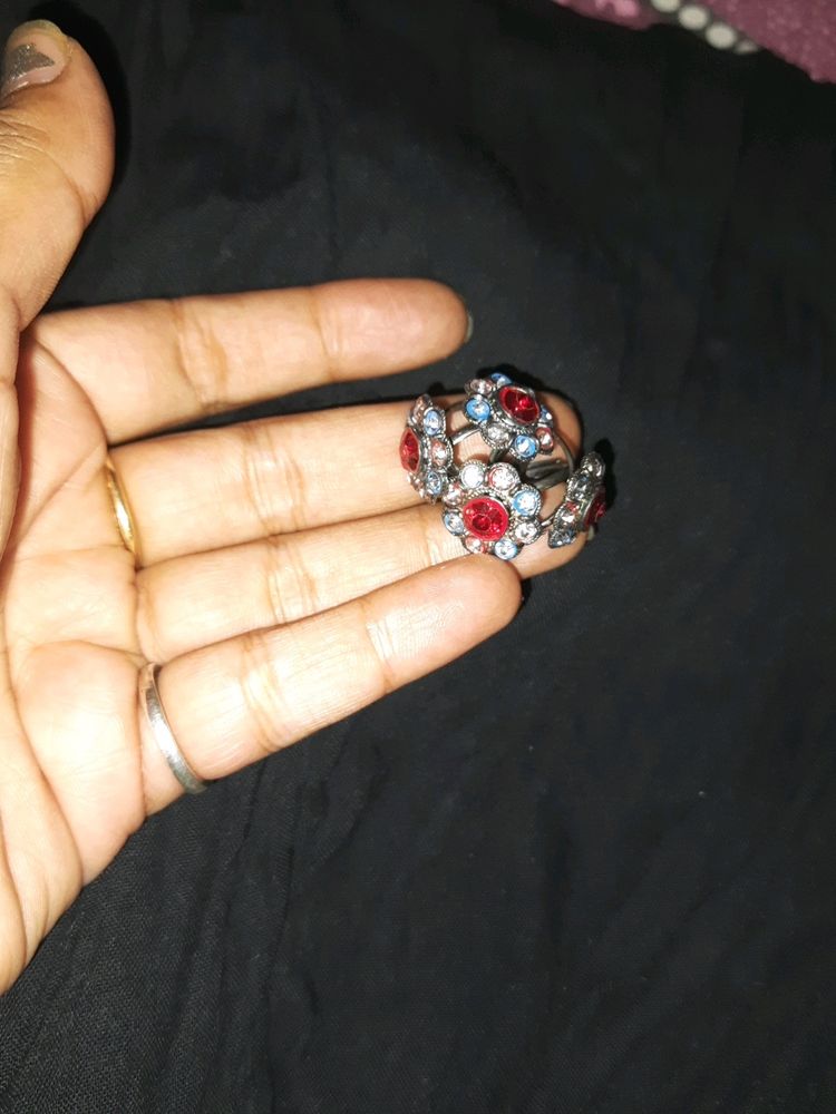 Legs Finger Ring