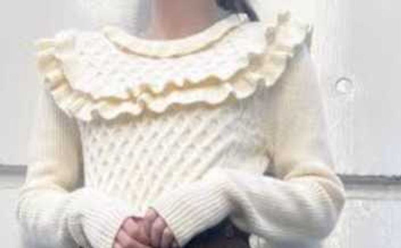 New Arrivals 00&#39;s Ivory frill design knit sweater