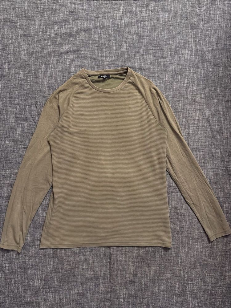 Stylish Olive Green Long Sleeve Tee