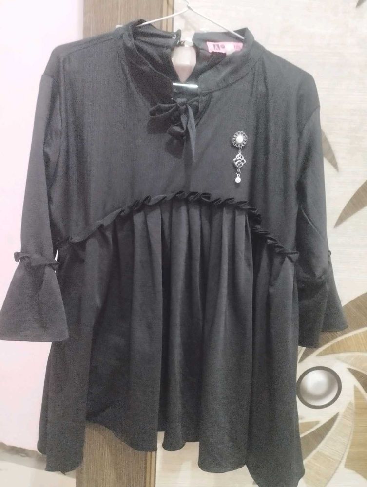 Elegant Black Top