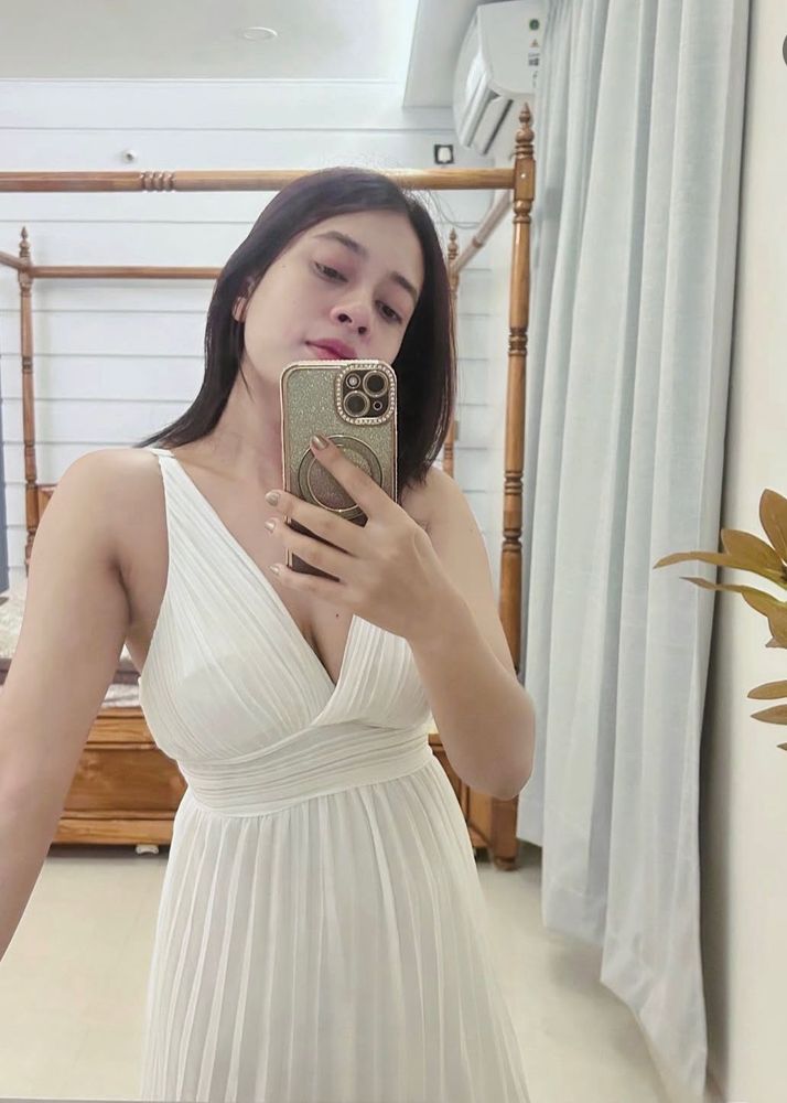 Elegant White Dress