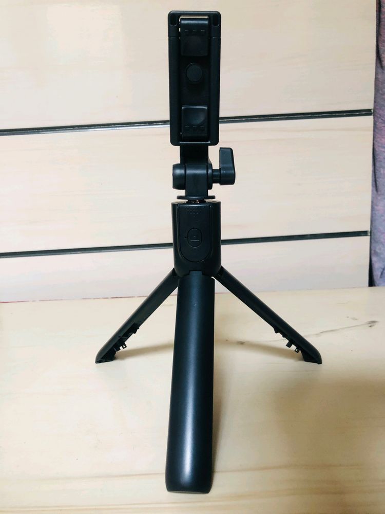 Bluetooth Selfie Stick,End Tripod