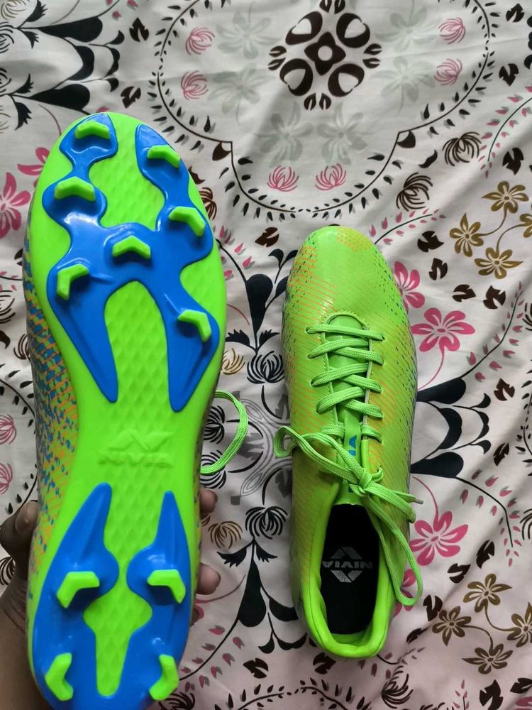 Nivia Football Studs - Lime Green