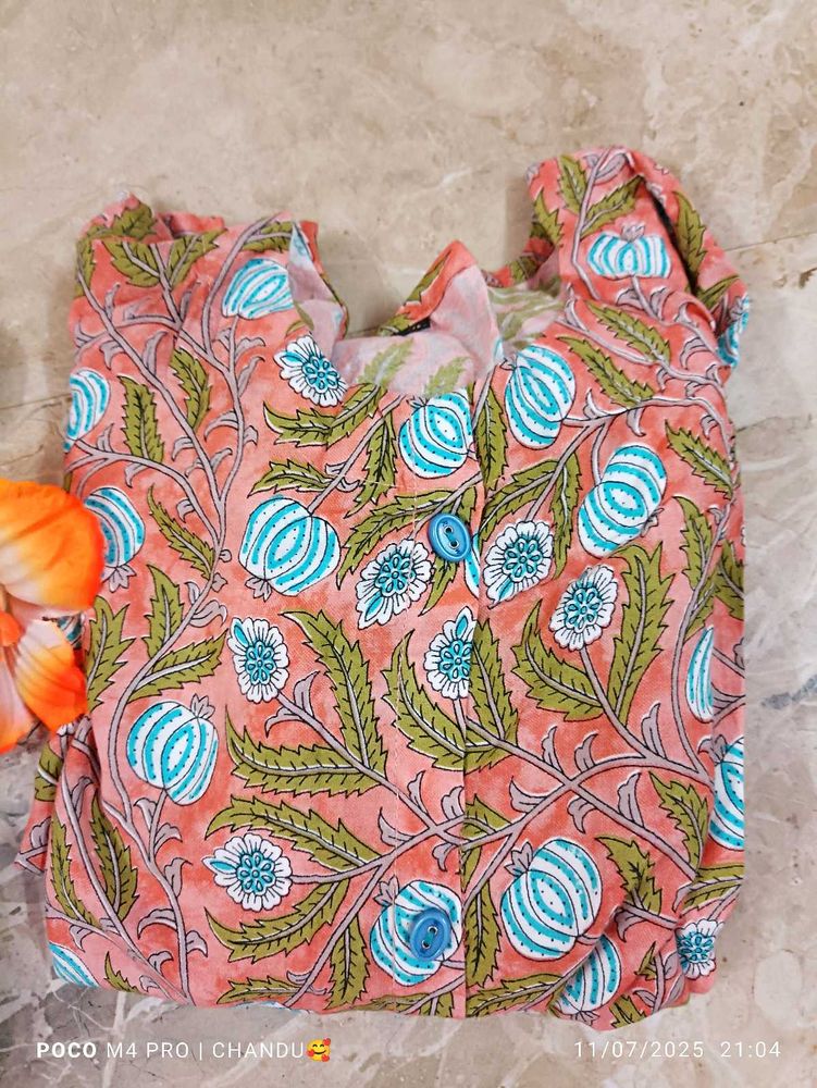 Floral Print KurtaSet