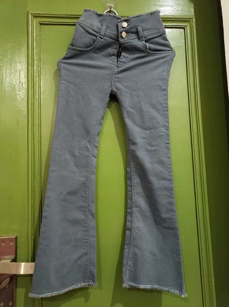 Grey Jeans 👖