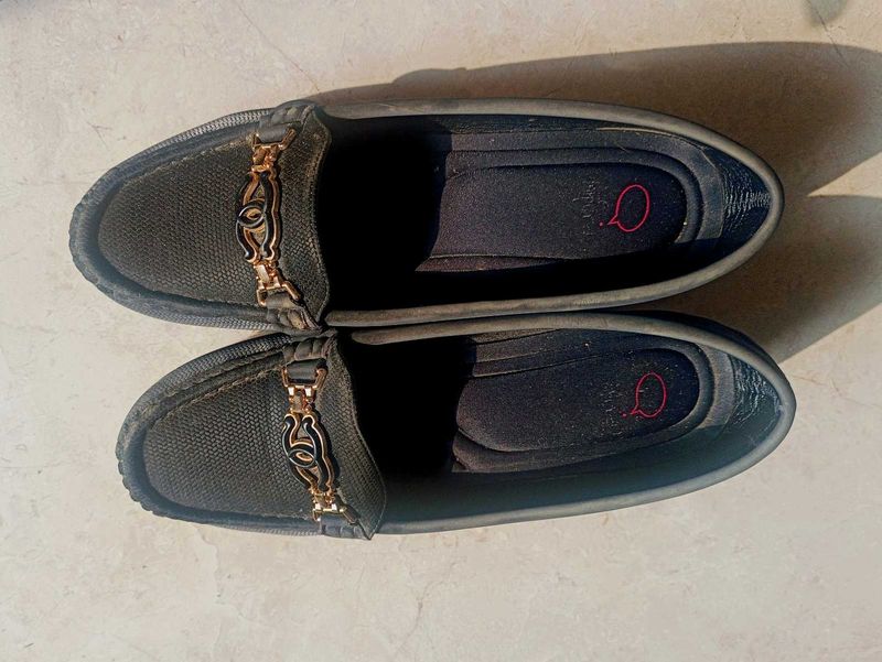 Elegant Black Loafers