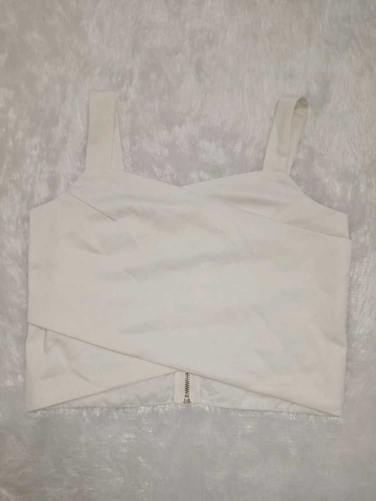 Elegant White Sleeveless Top