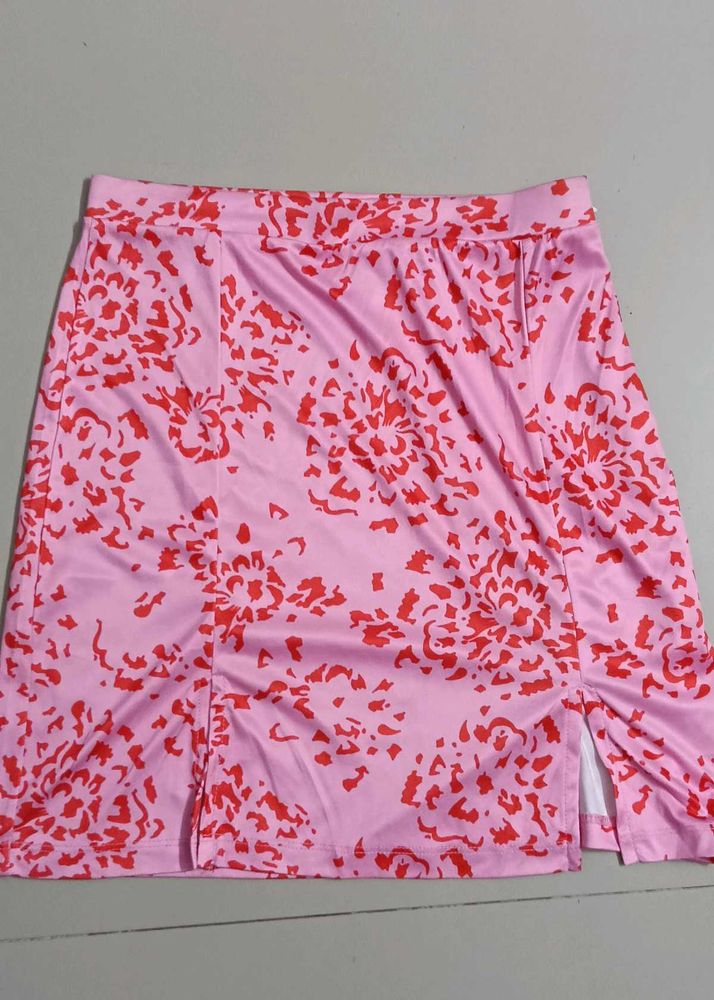 Front Slit Above Knee– Length Pencil Skirt