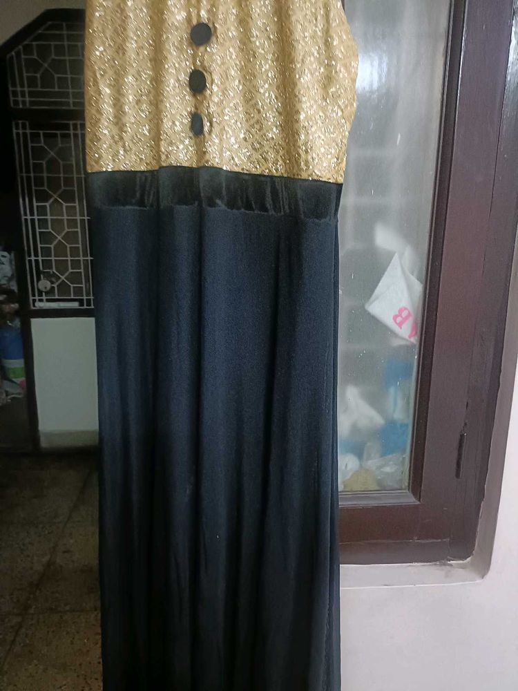 Hot N Stylish Black &amp; Golden Party Gown In Xl Size