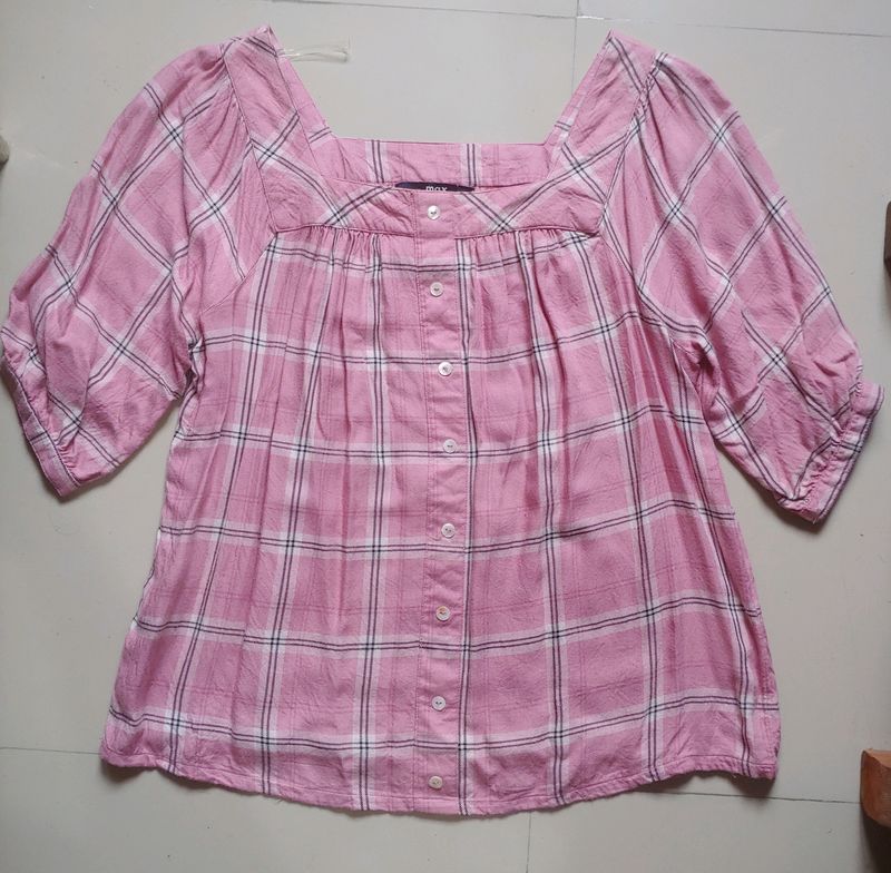 Pink Top (Woman)