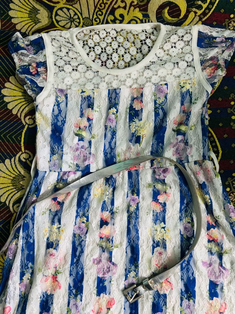 CUTE FROCK💙🦋🤍
