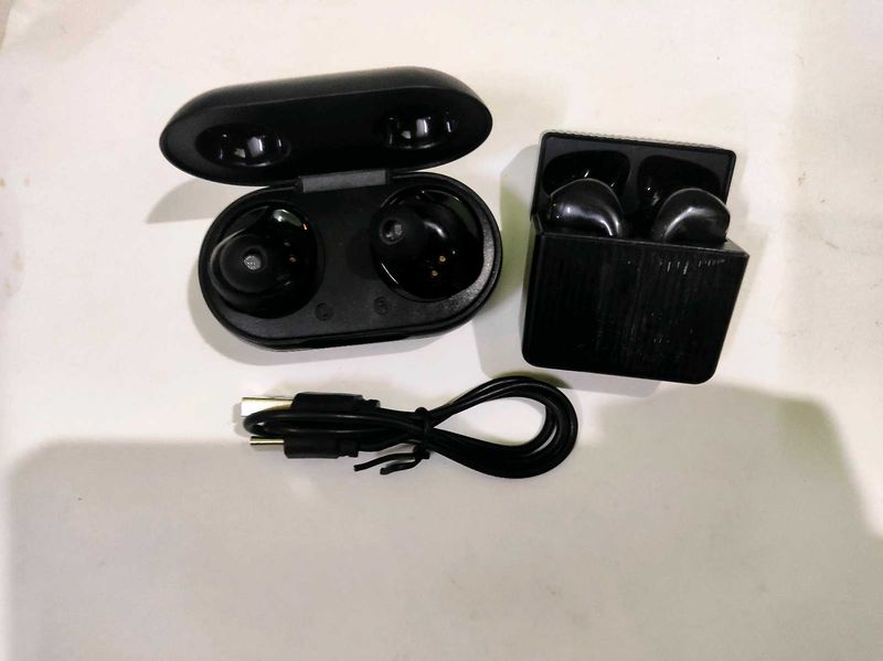 Branded Blutooth Airpods