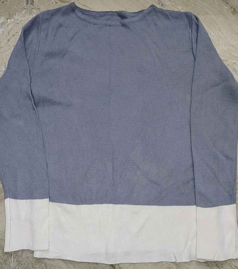 Stylish Two-Tone Pullover Sweater