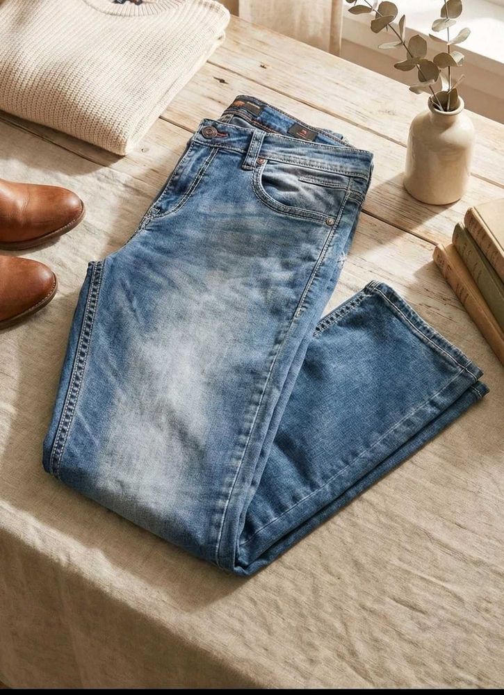 mid waist straight fit denim
