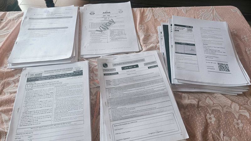 Aakash Allen Pw Unacademy Newlight NEET Test Paper